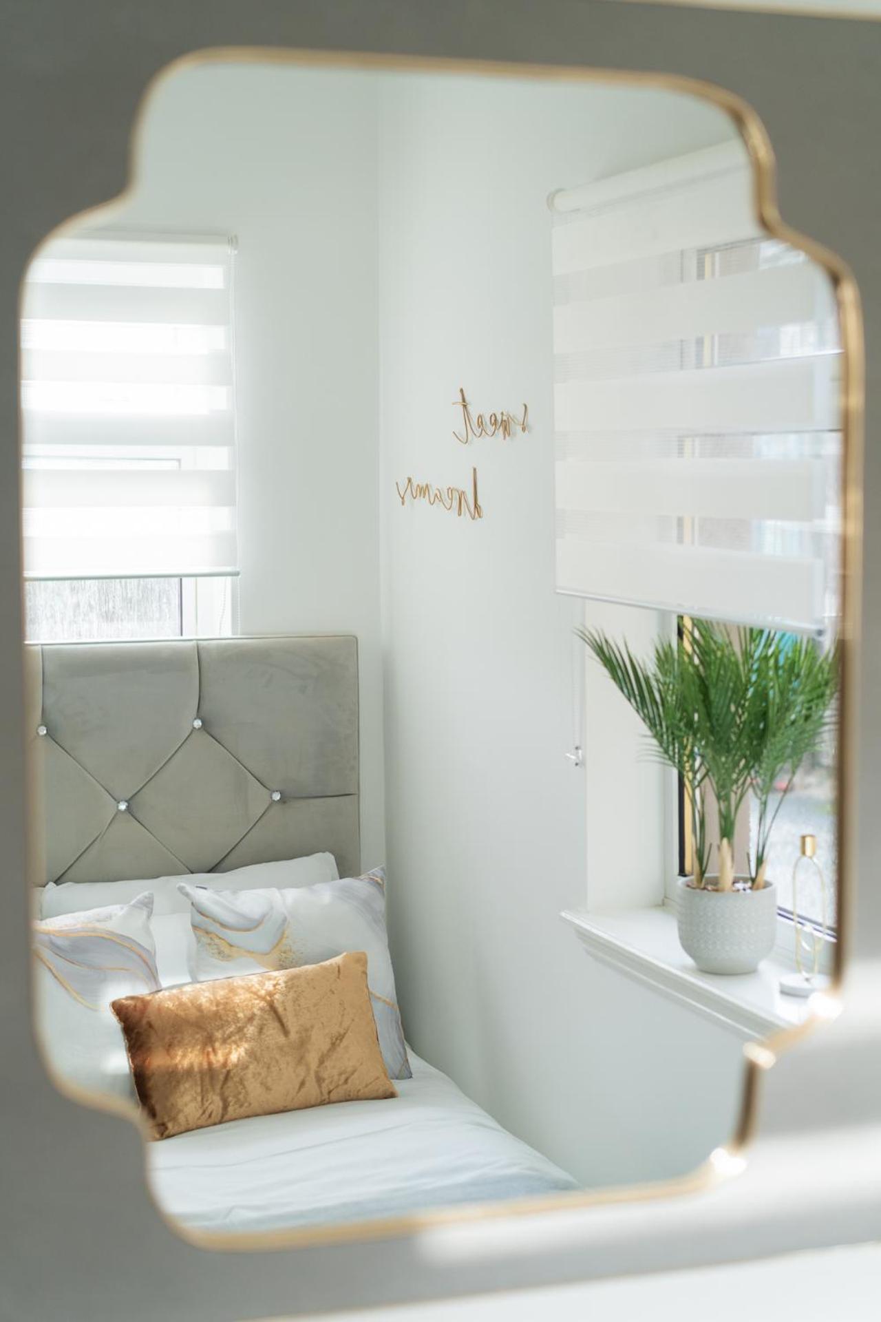 Coatbridge Apartment Coatbridge